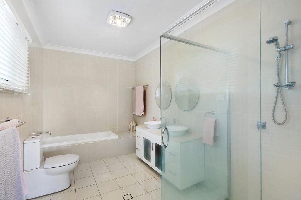 3A Wyoming Avenue, Valley Heights NSW 2777 — photo 8