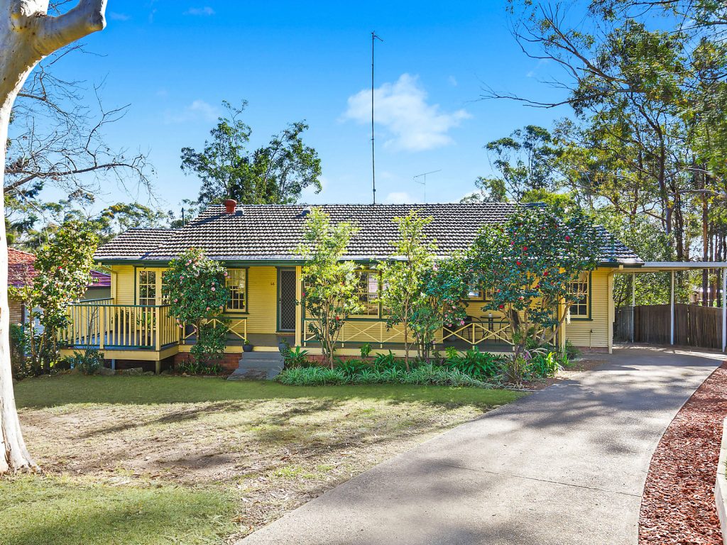 68 Boorea Street, Blaxland NSW 2774