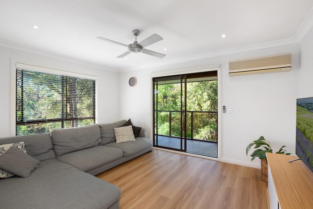 5 Burria Place, Winmalee NSW 2777 — photo 2
