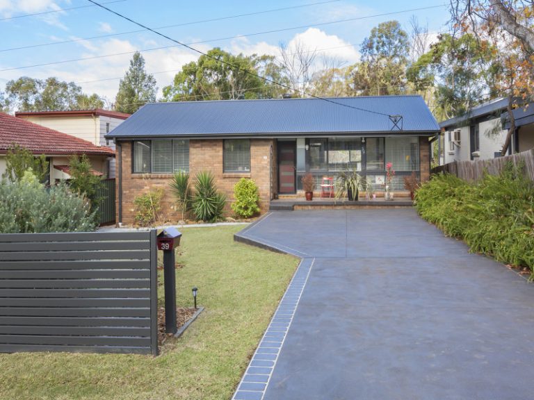 39 Bunbinla Avenue, Mount Riverview NSW 2774