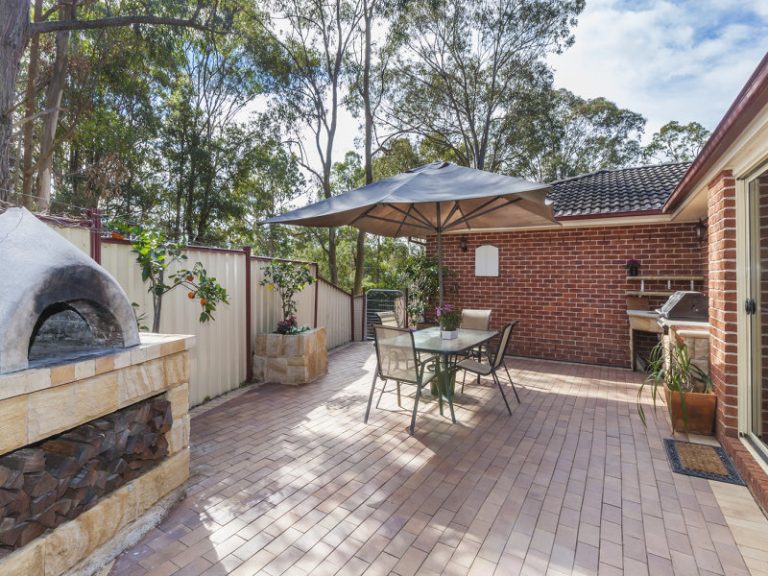 4 Roberts Parade, Hawkesbury Heights NSW 2777 — photo 8