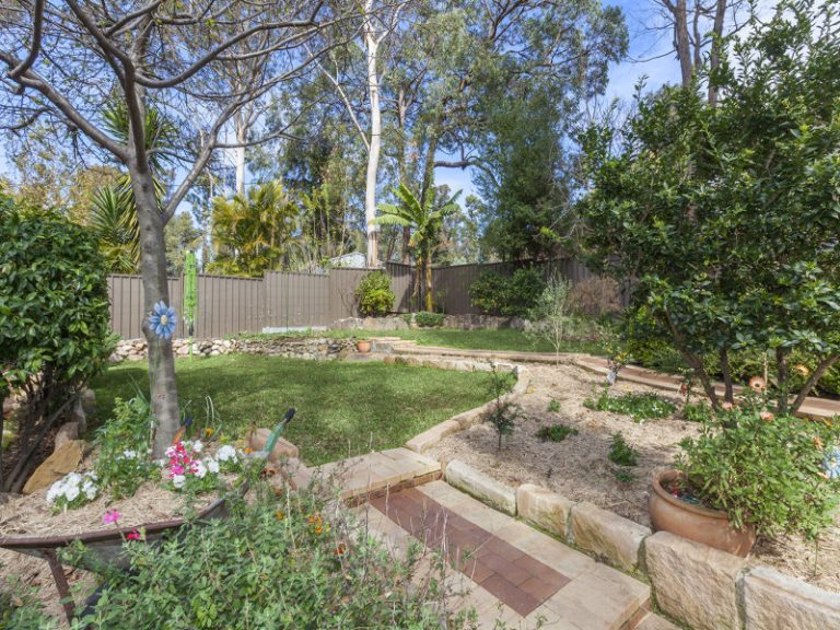 4 Roberts Parade, Hawkesbury Heights NSW 2777 — photo 10
