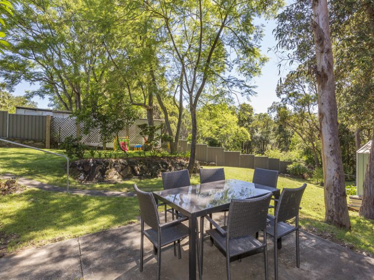 44 Russell Avenue, Valley Heights NSW 2777 — photo 12