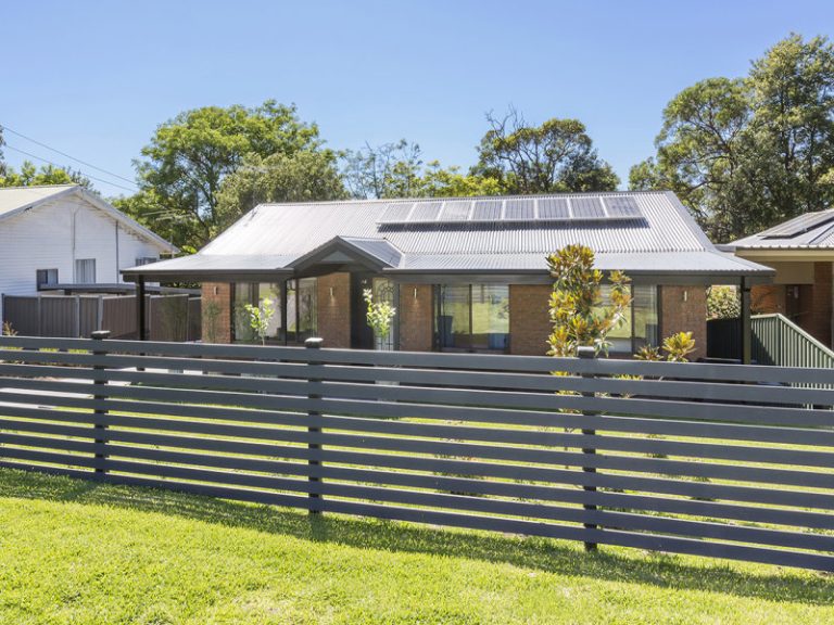 44 Russell Avenue, Valley Heights NSW 2777