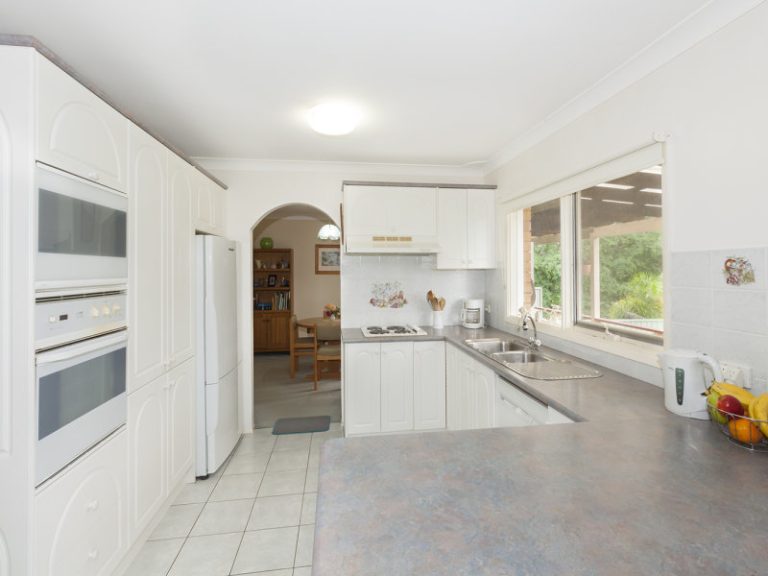 77 Buena Vista Road, Winmalee NSW 2777 — photo 3