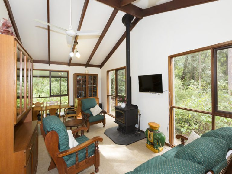 46 Davies Avenue, Springwood NSW 2777 — photo 10