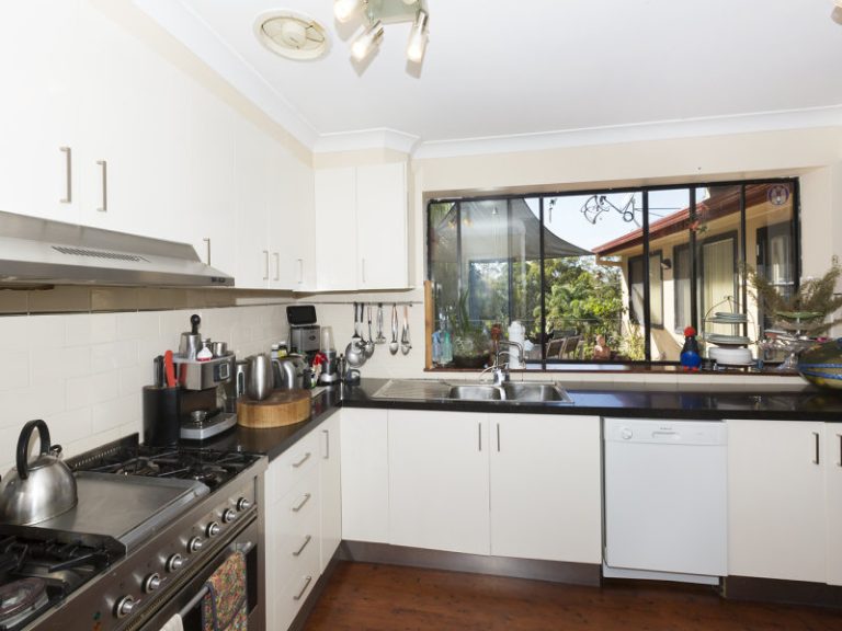 131 Grose Road, Faulconbridge NSW 2776 — photo 4