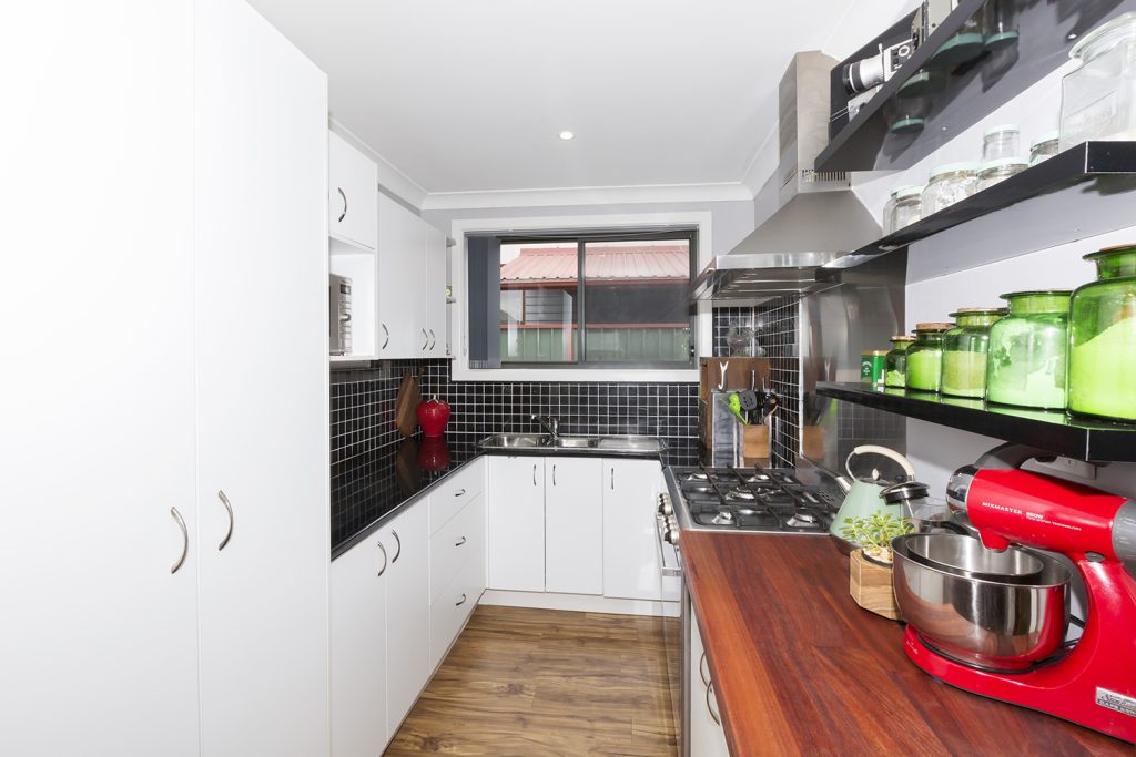5 Rickard Road, Warrimoo NSW 2774 — photo 2