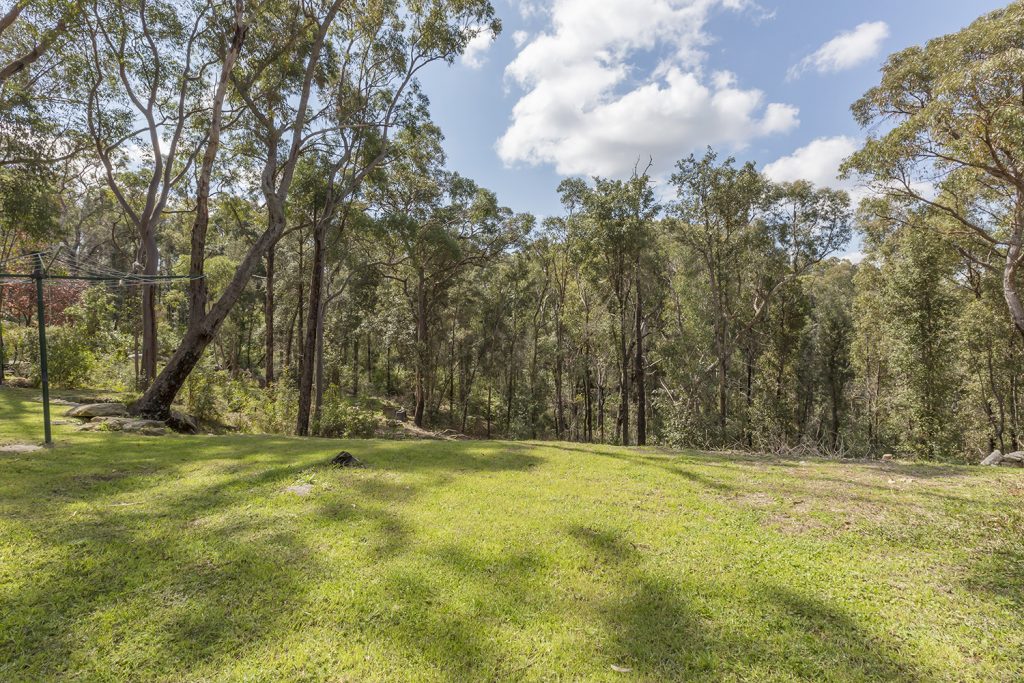 18 Buena Vista Road, Winmalee NSW 2777 — photo 8