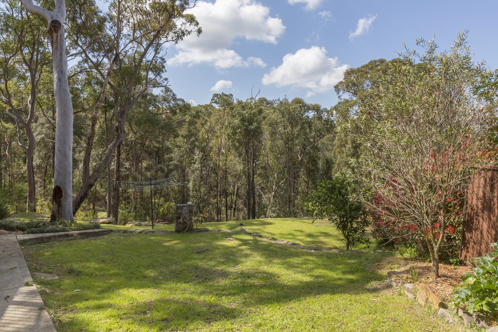 18 Buena Vista Road, Winmalee NSW 2777 — photo 10