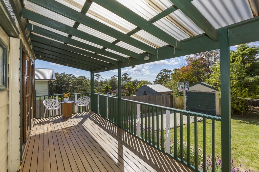 9 The Valley Road, Valley Heights NSW 2777 — photo 9