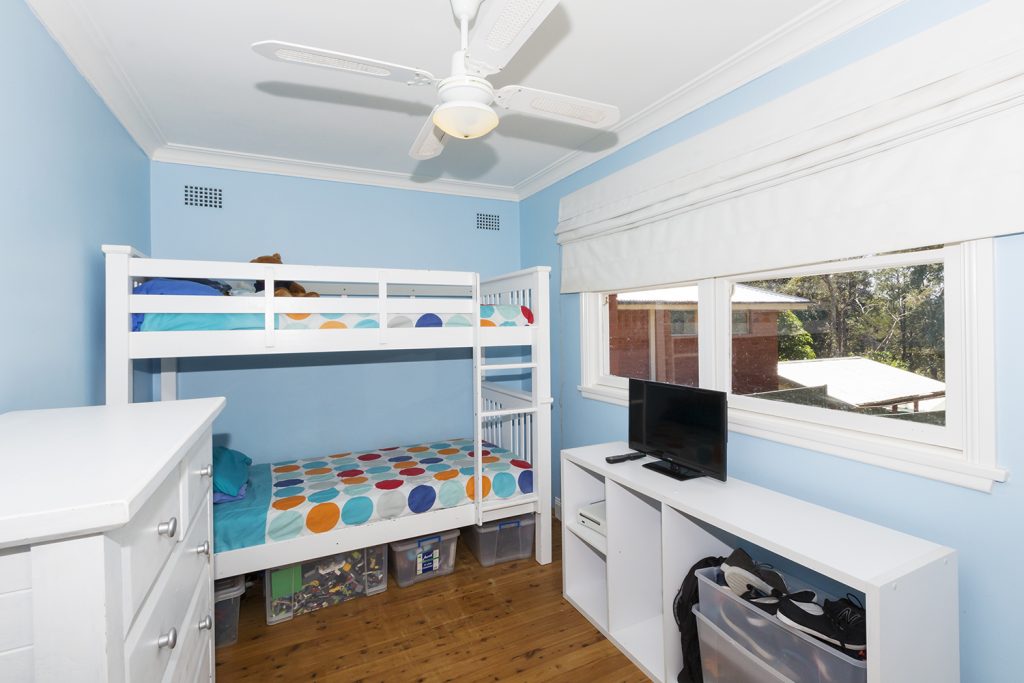 48 Russell Avenue, Valley Heights NSW 2777 — photo 7