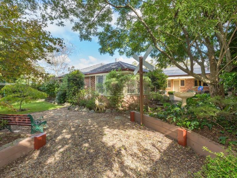 28 Buena Vista Road, Woodford NSW 2778 — photo 13
