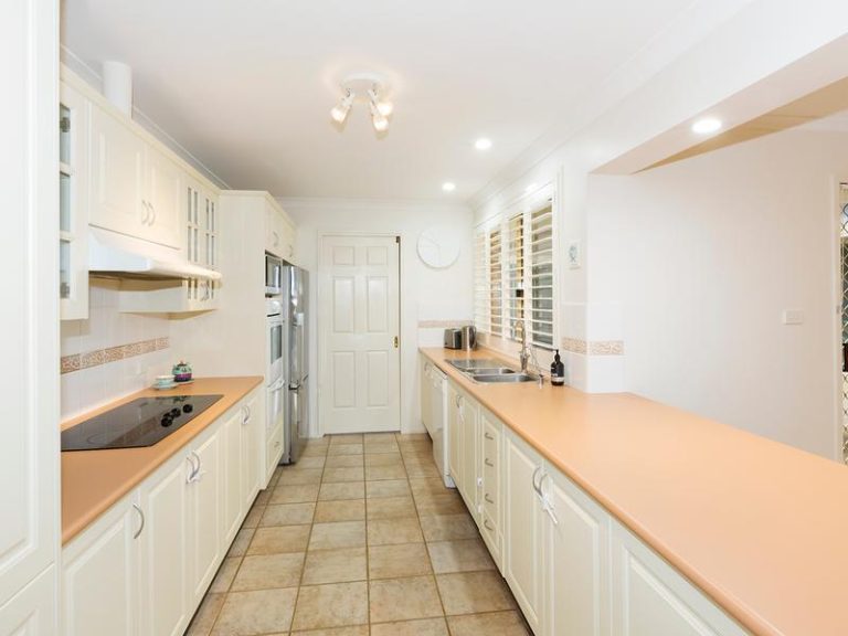 28 Buena Vista Road, Woodford NSW 2778 — photo 4