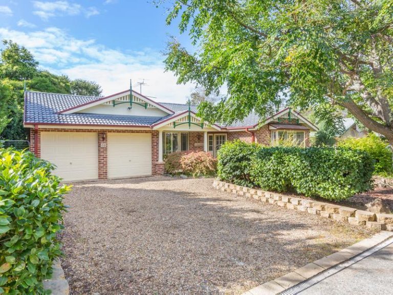 28 Buena Vista Road, Woodford NSW 2778