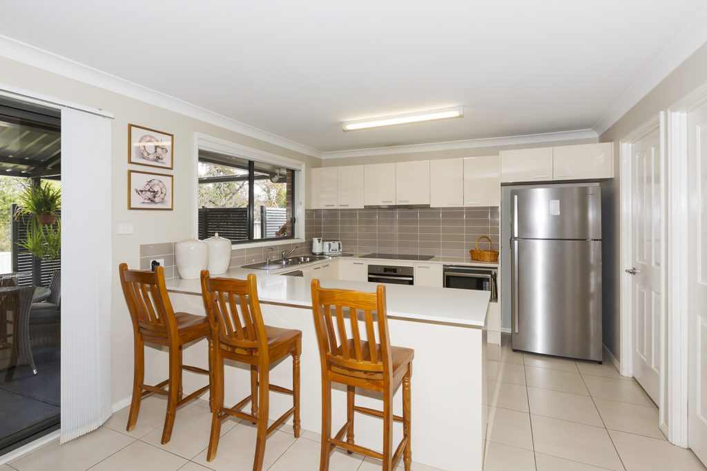 26 Railway Avenue, Faulconbridge NSW 2776 — photo 4