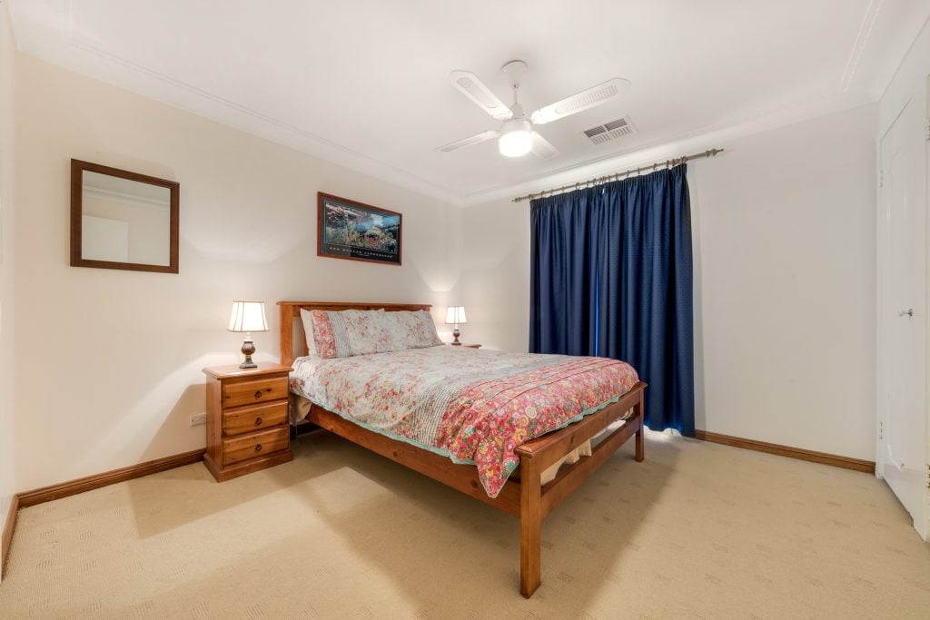 19 Sharwen Place, Blaxland NSW 2774 — photo 8