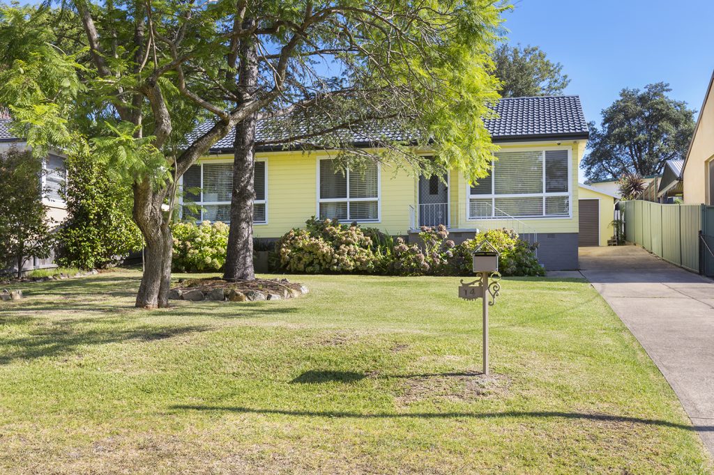 14 Haymet Street, Blaxland NSW 2774