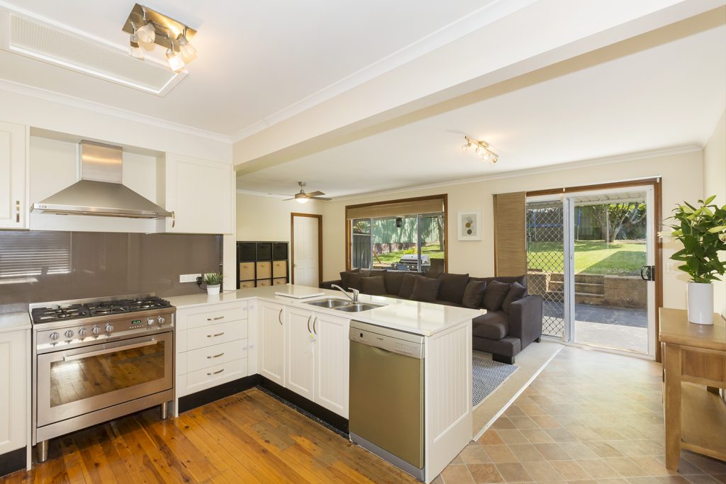 14 Haymet Street, Blaxland NSW 2774 — photo 4