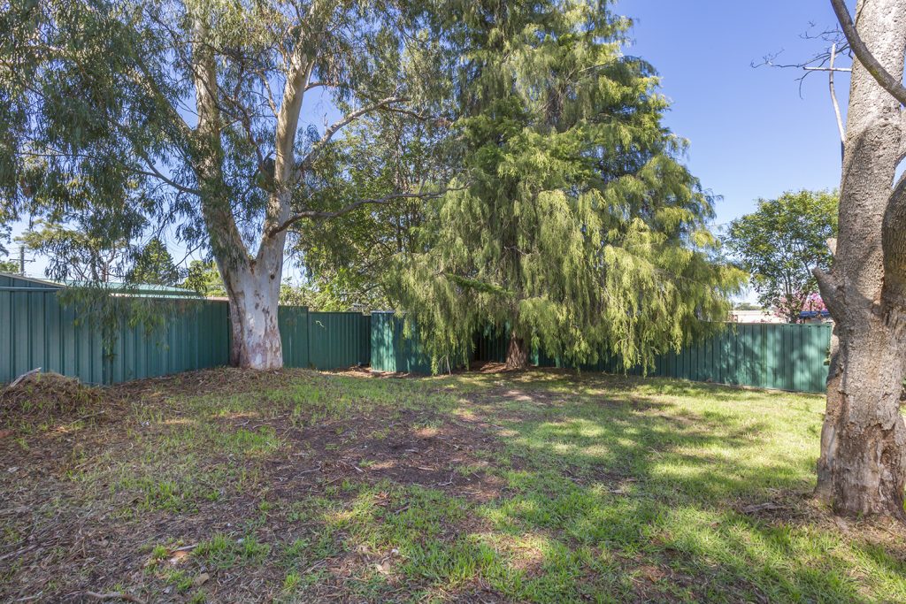 8 Moore Street, Blaxland NSW 2774 — photo 12