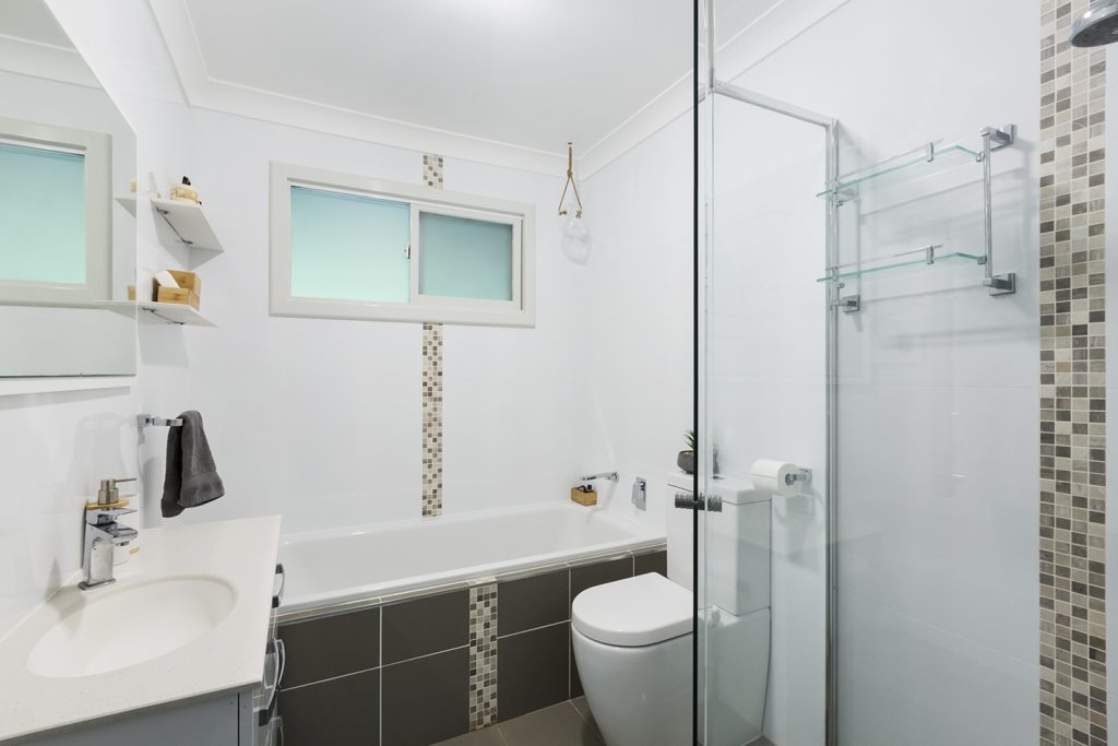 11 Paulwood Avenue, Winmalee NSW 2777 — photo 5