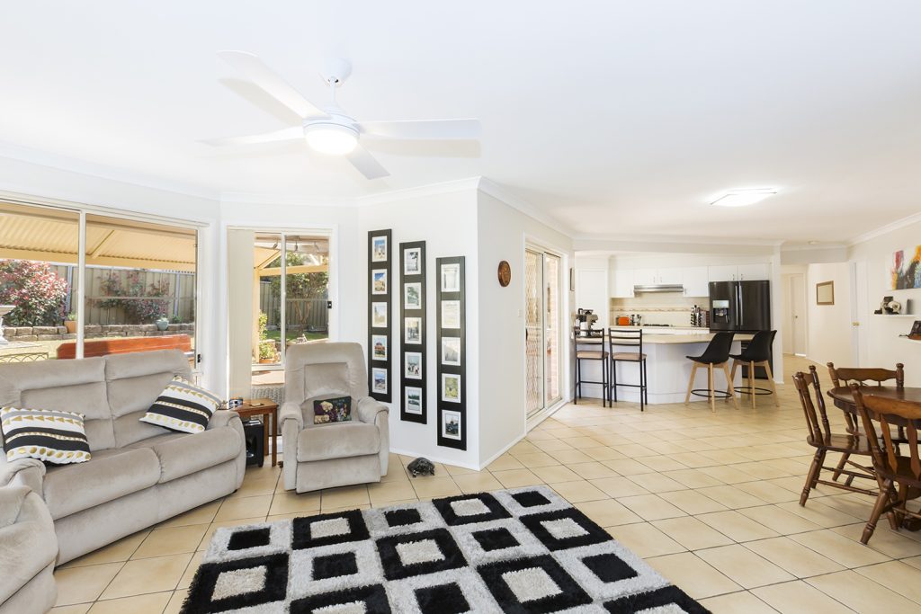 7 Syncarpia Way, Winmalee NSW 2777 — photo 2
