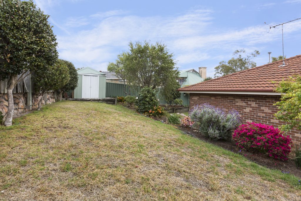 23 Uncle Wattleberry Crescent, Faulconbridge NSW 2776 — photo 12