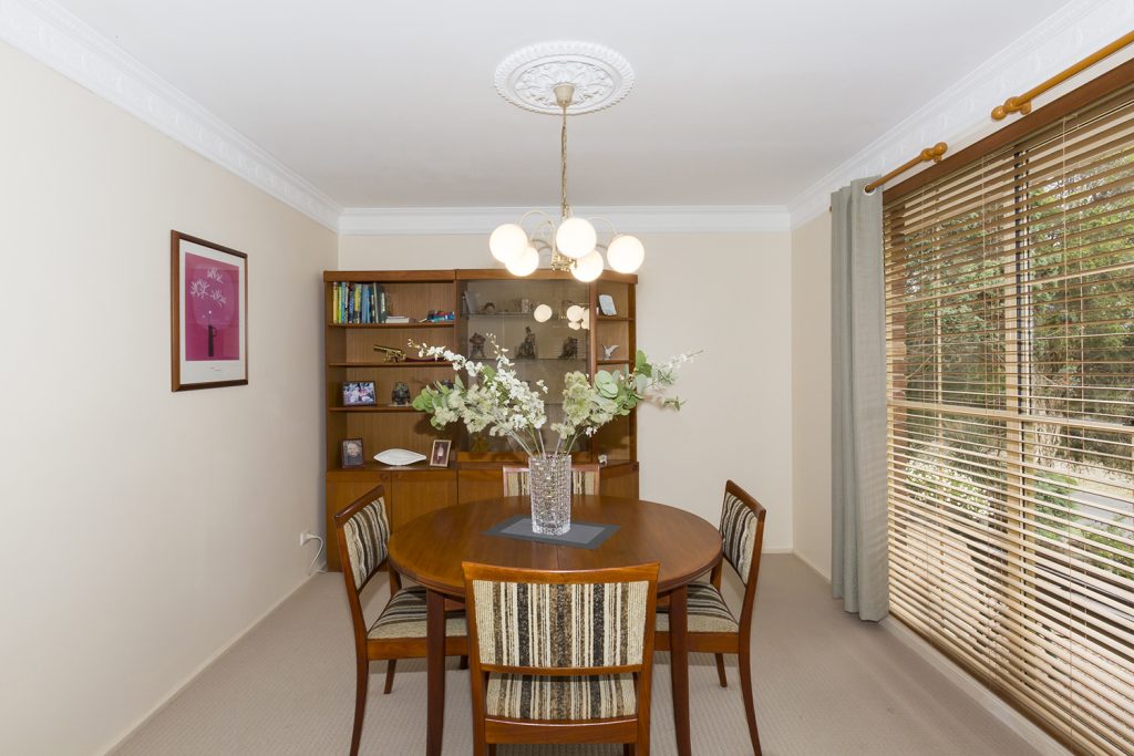 23 Uncle Wattleberry Crescent, Faulconbridge NSW 2776 — photo 3