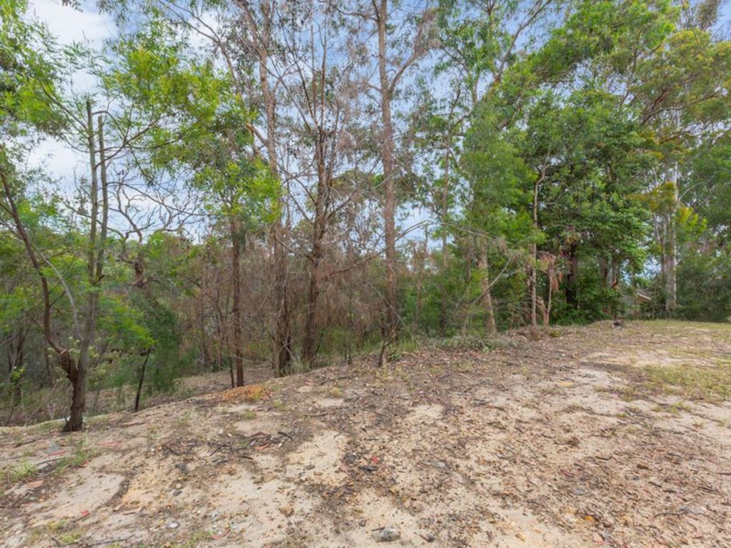 35 Roberts Parade, Hawkesbury Heights NSW 2777 — photo 6