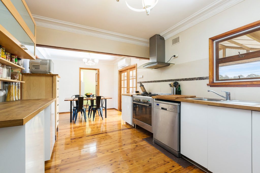 98 Old Bathurst Road, Blaxland NSW 2774 — photo 2