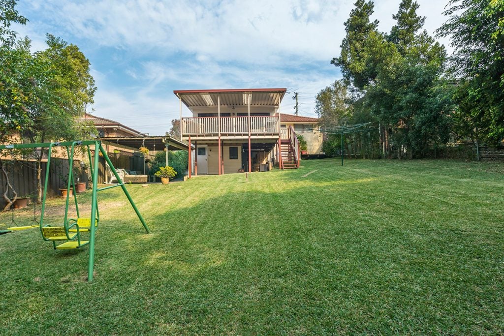 139 Russell Avenue, Valley Heights NSW 2777 — photo 12