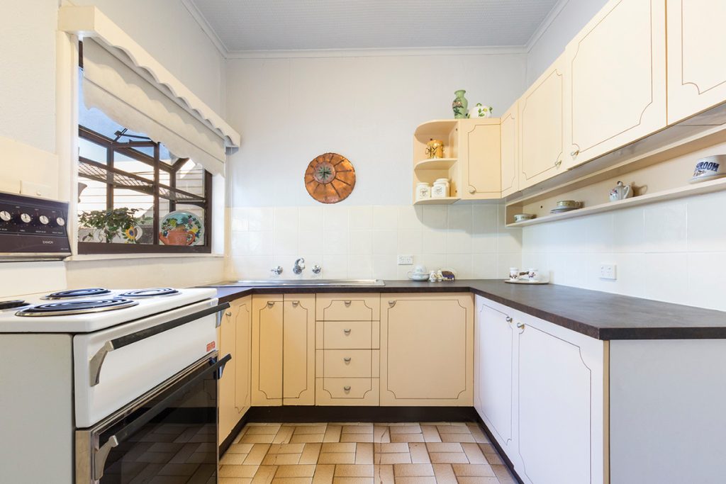 29 Bellereeve Avenue, Mount Riverview NSW 2774 — photo 4