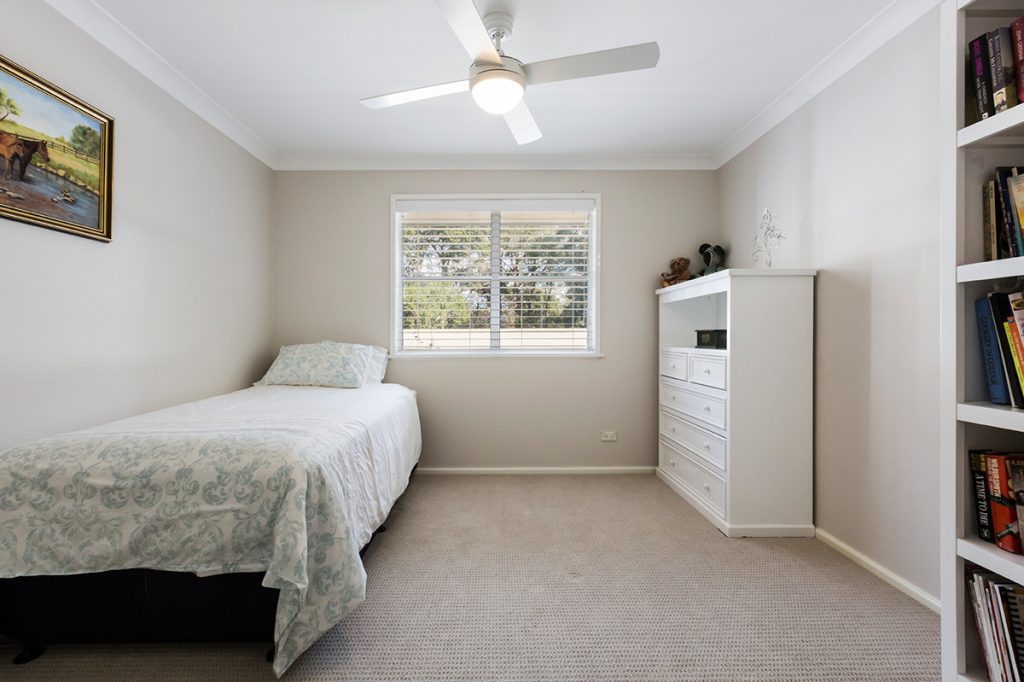 49 Paterson Road, Springwood NSW 2777 — photo 10
