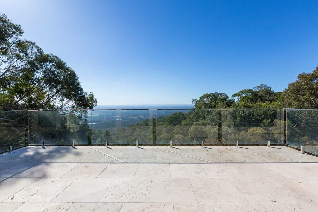 17 Roberts Parade, Hawkesbury Heights NSW 2777 — photo 2