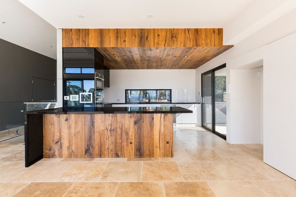 17 Roberts Parade, Hawkesbury Heights NSW 2777 — photo 4