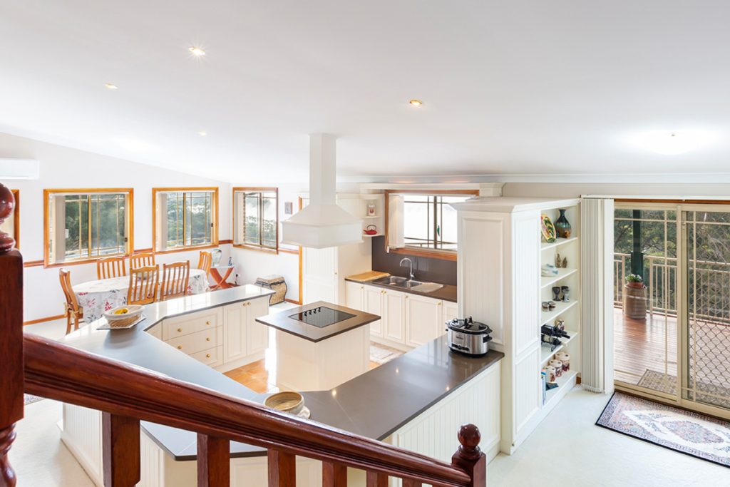 15 Roberts Parade, Hawkesbury Heights NSW 2777 — photo 3