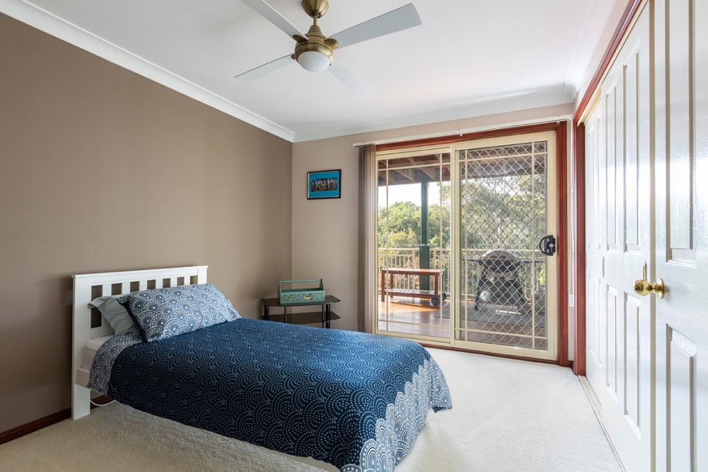 15 Roberts Parade, Hawkesbury Heights NSW 2777 — photo 8