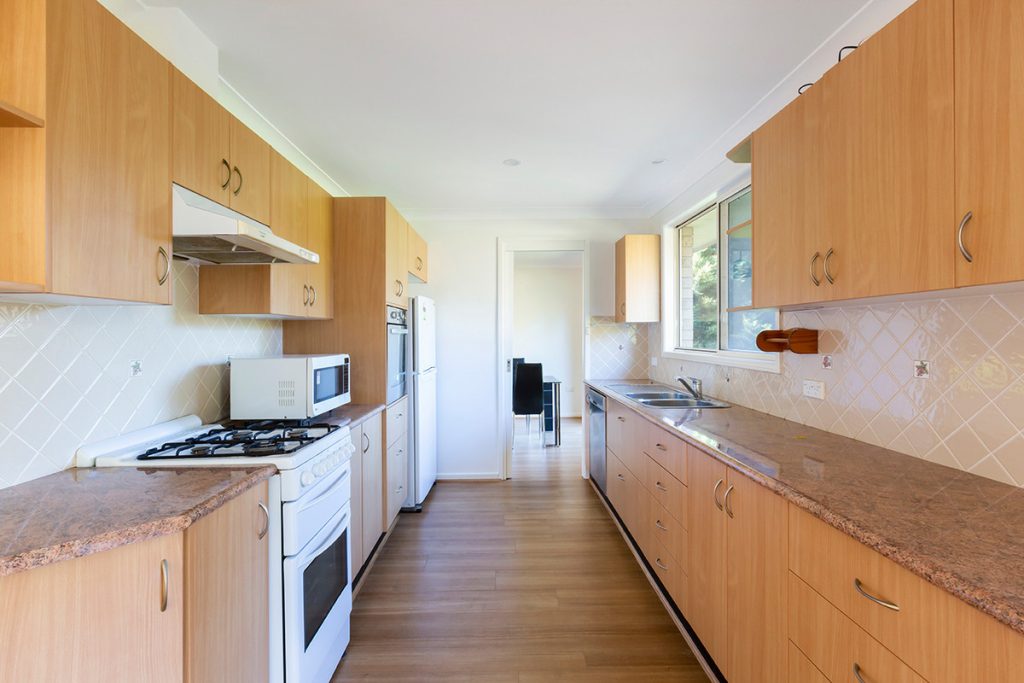 12 Coomassie Avenue, Faulconbridge NSW 2776 — photo 3
