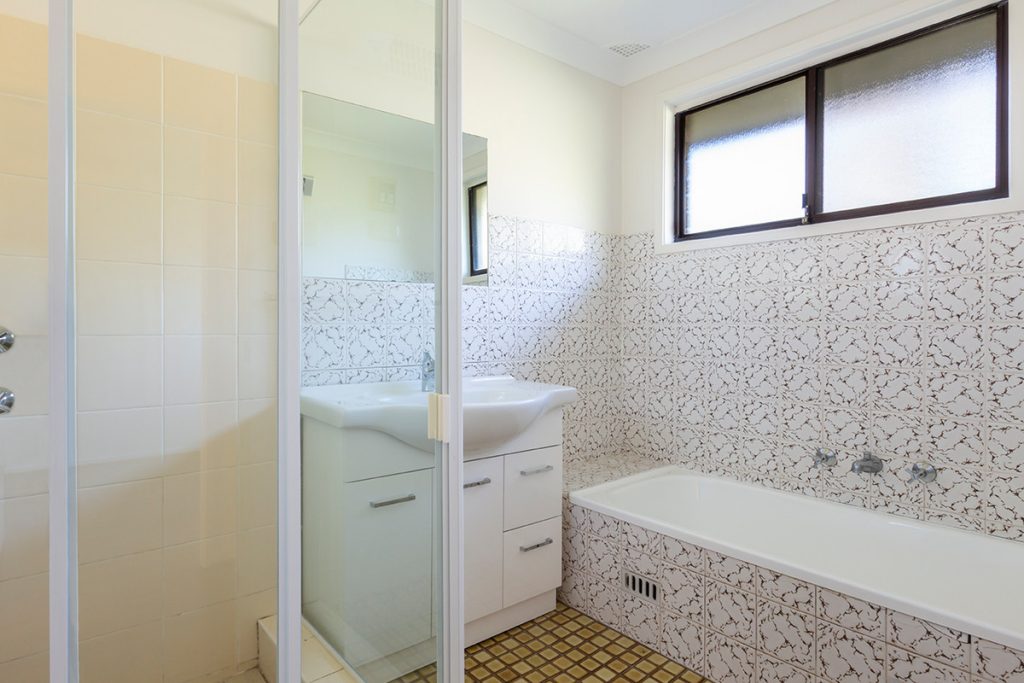 12 Coomassie Avenue, Faulconbridge NSW 2776 — photo 6