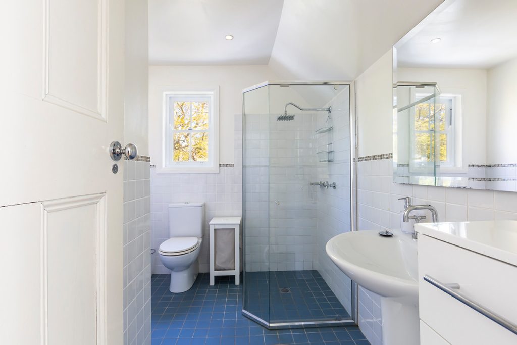 12 Moorecourt Avenue, Springwood NSW 2777 — photo 14