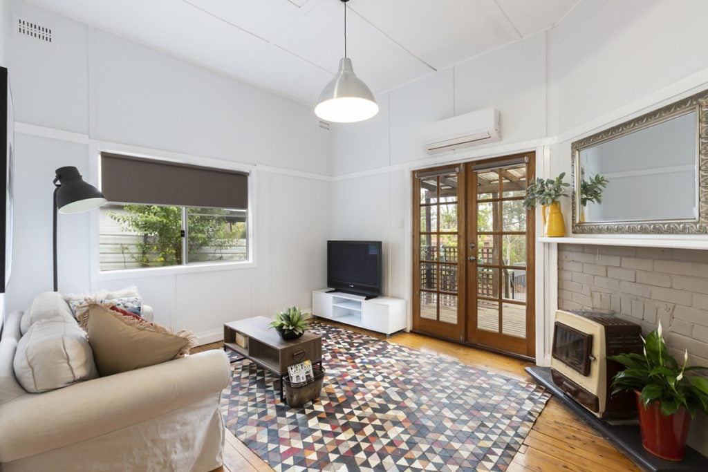32 Plateau Road, Springwood NSW 2777 — photo 2