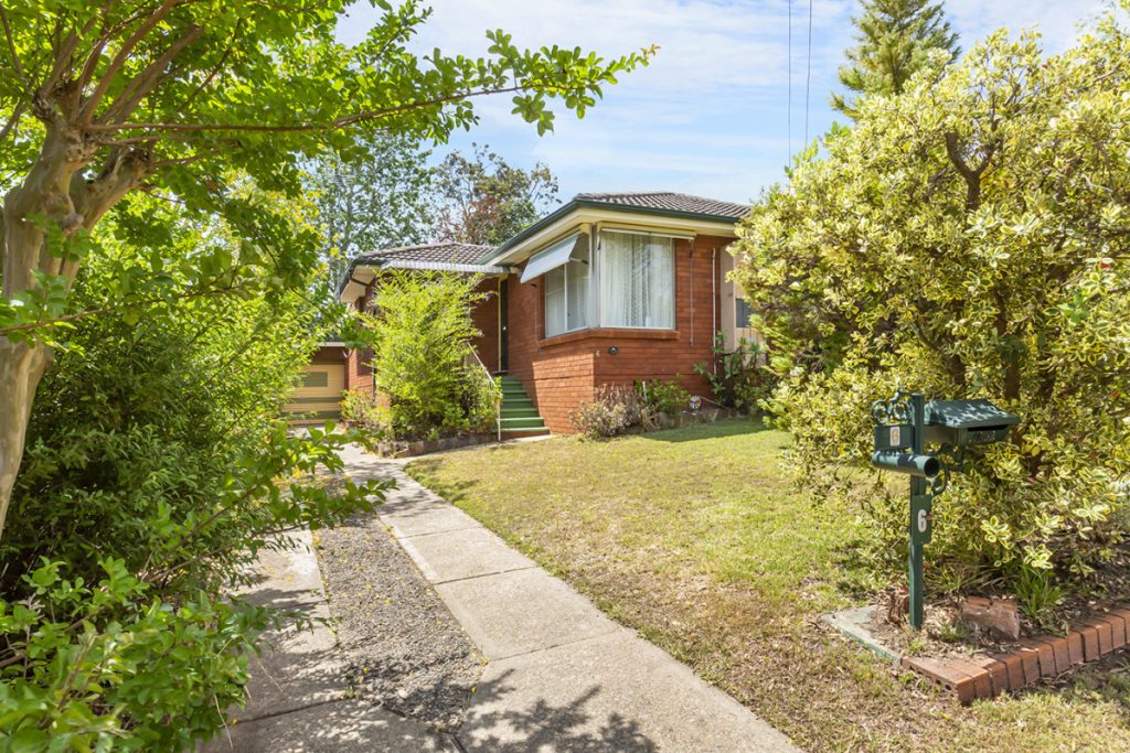 6 Pellion Street, Blaxland NSW 2774