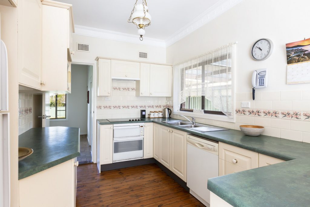 3 Nichols Parade, Mount Riverview NSW 2774 — photo 2