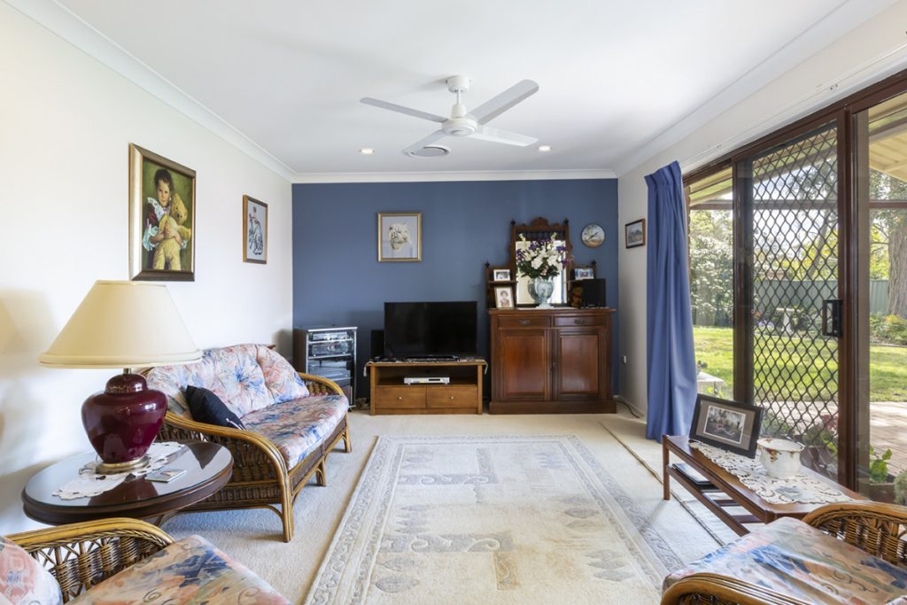 16 Chisholm Crescent, Blaxland NSW 2774 — photo 4