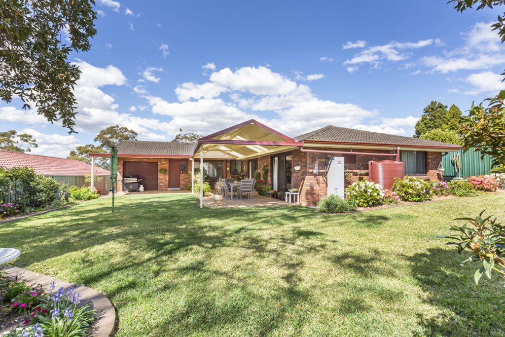 16 Chisholm Crescent, Blaxland NSW 2774 — photo 10