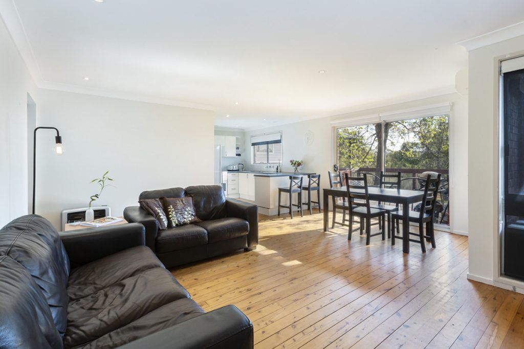 127 Burns Road, Springwood NSW 2777 — photo 2