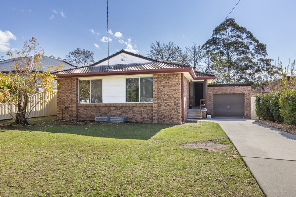 127 Burns Road, Springwood NSW 2777