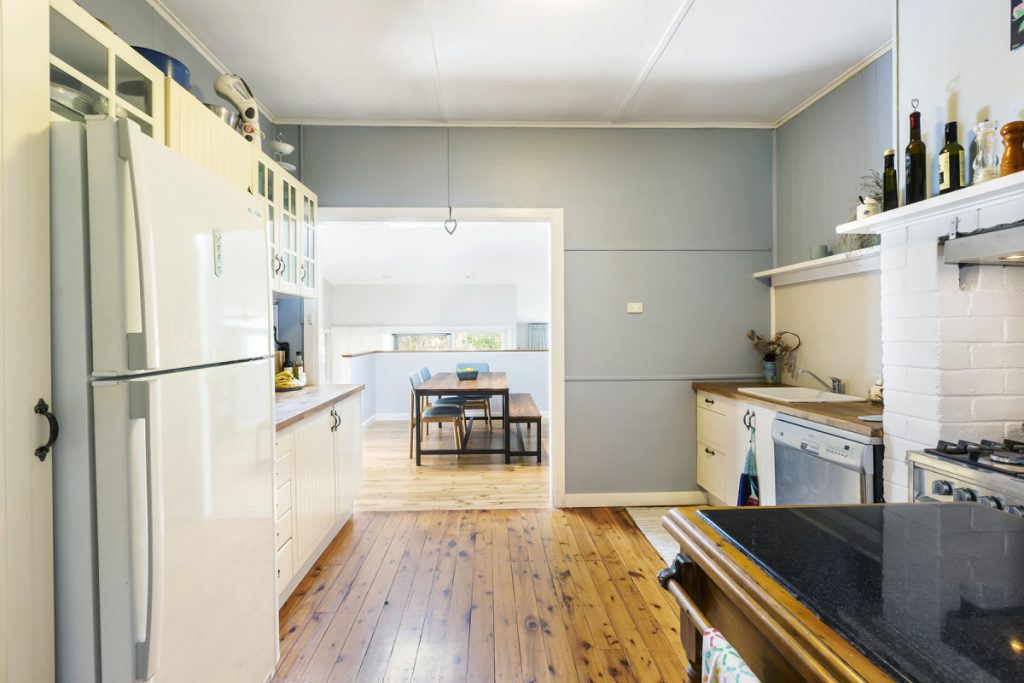 36 Hawkesbury Road, Springwood NSW 2777 — photo 4