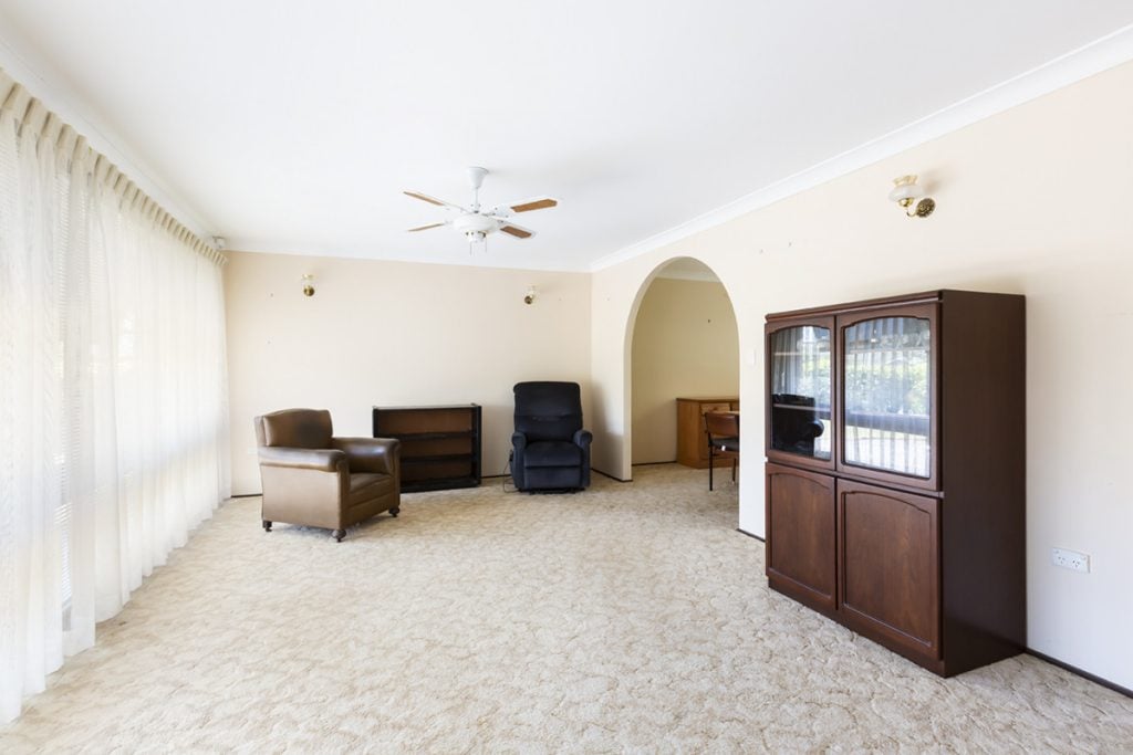 2 Nicole Place, Winmalee NSW 2777 — photo 2