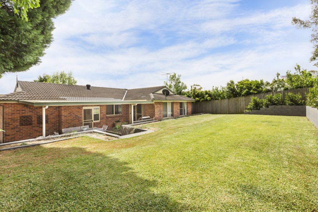 5 Uncle Wattleberry Crescent, Faulconbridge NSW 2776 — photo 13